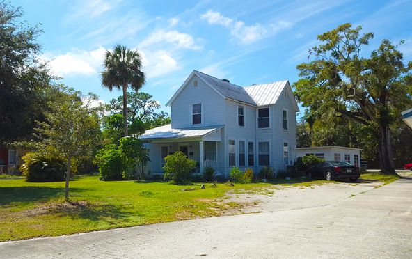 Village of the Arts: 1002 12th St W, Bradenton, FL 34205